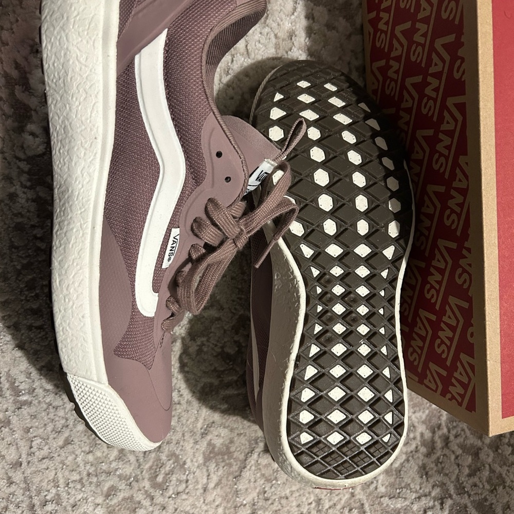 Vans Ultrarange in Mauve Mist NIB
